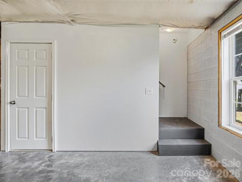 21 Shelburne Drive Asheville NC 28806