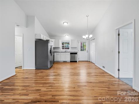 21 Shelburne Drive Asheville NC 28806