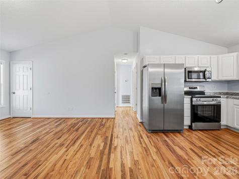 21 Shelburne Drive Asheville NC 28806