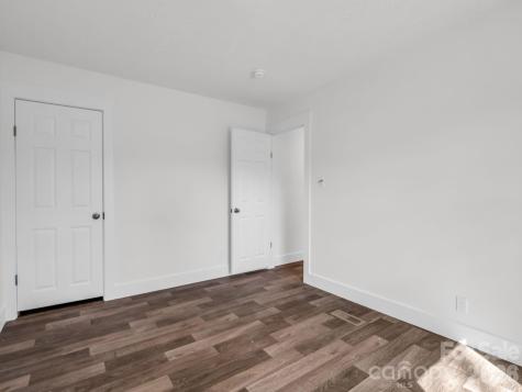 129 Haven Road East Flat Rock NC 28726