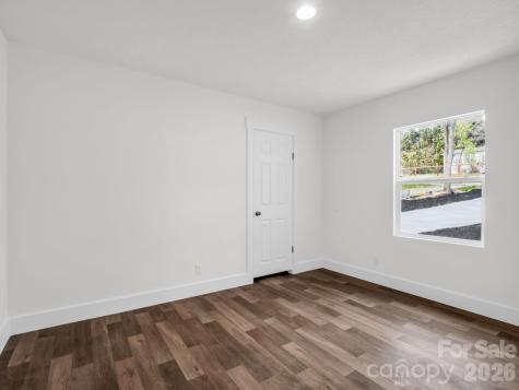 129 Haven Road East Flat Rock NC 28726