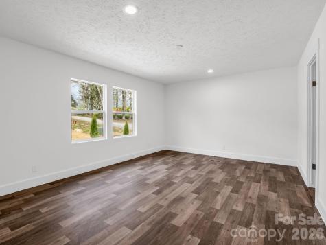 129 Haven Road East Flat Rock NC 28726