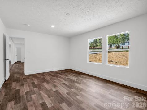 129 Haven Road East Flat Rock NC 28726