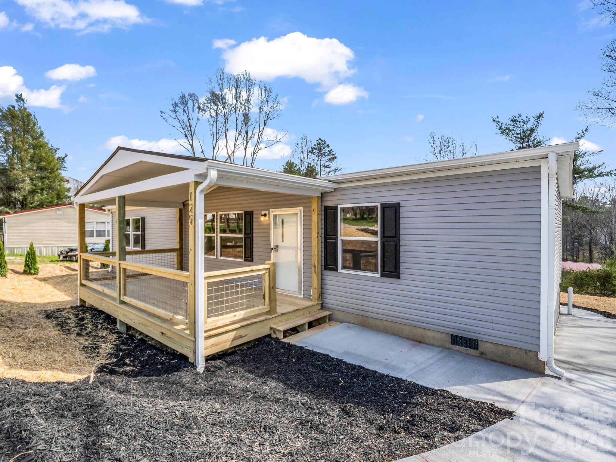 129 Haven Road East Flat Rock NC 28726