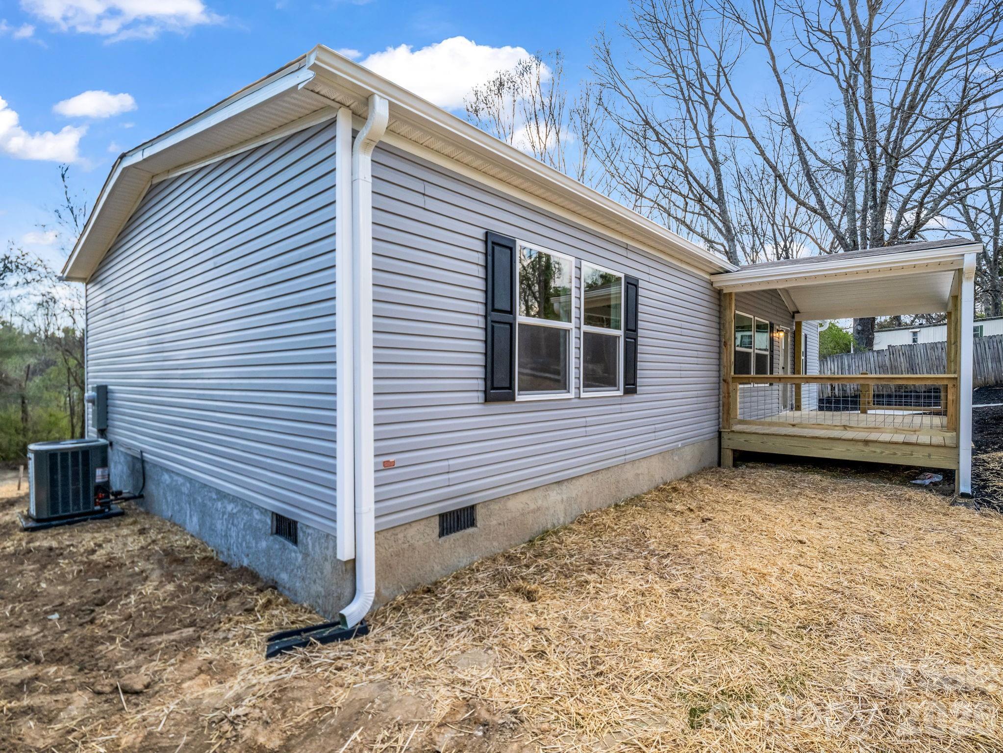 129 Haven Road East Flat Rock NC 28726