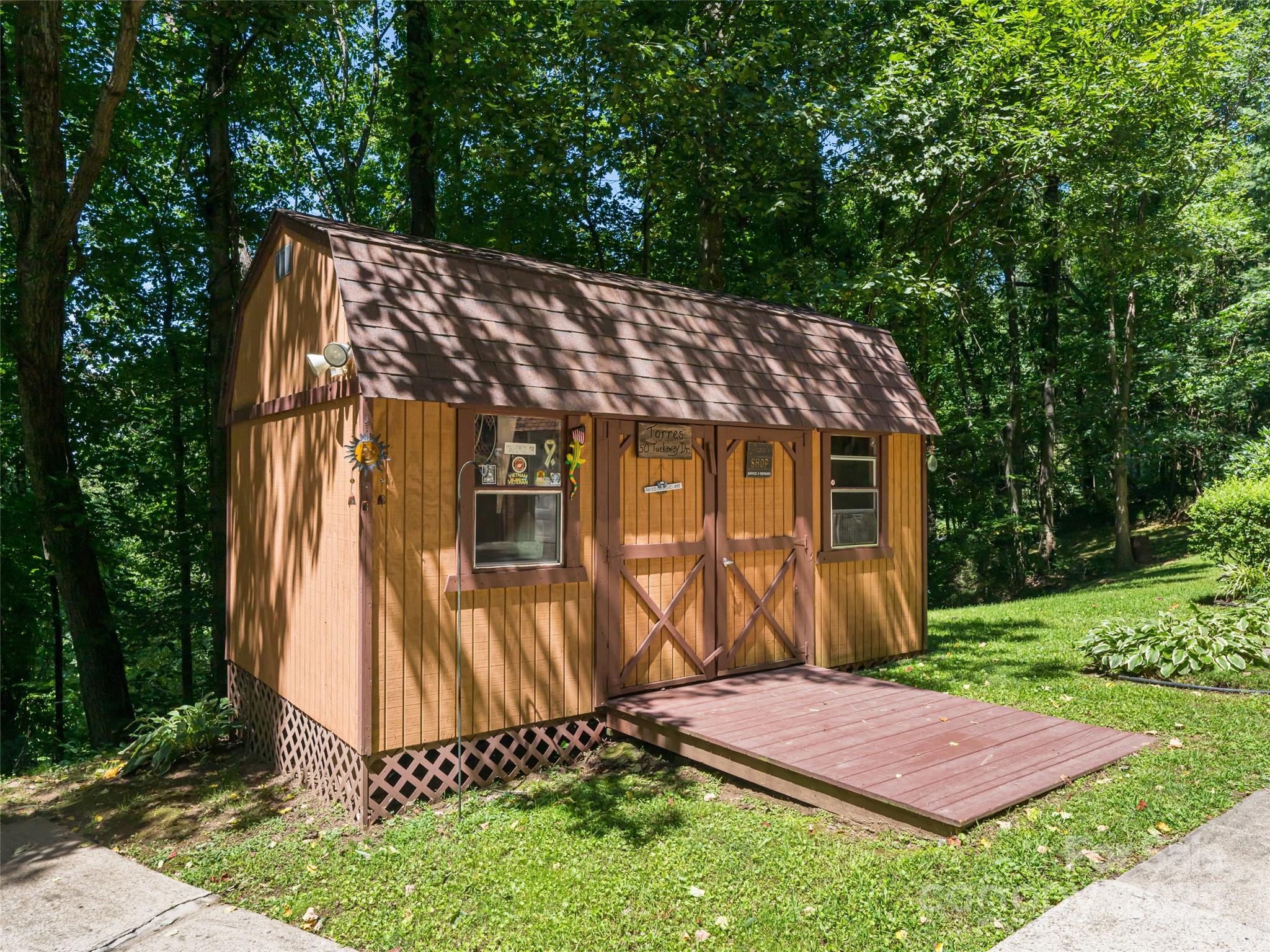 50 Tuckaway Drive Asheville NC 28803