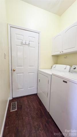 28 Sweetbriar Court Asheville NC 28803