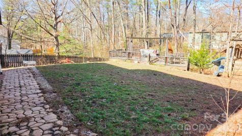 28 Sweetbriar Court Asheville NC 28803