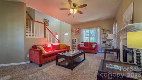 28 Sweetbriar Court Asheville NC 28803