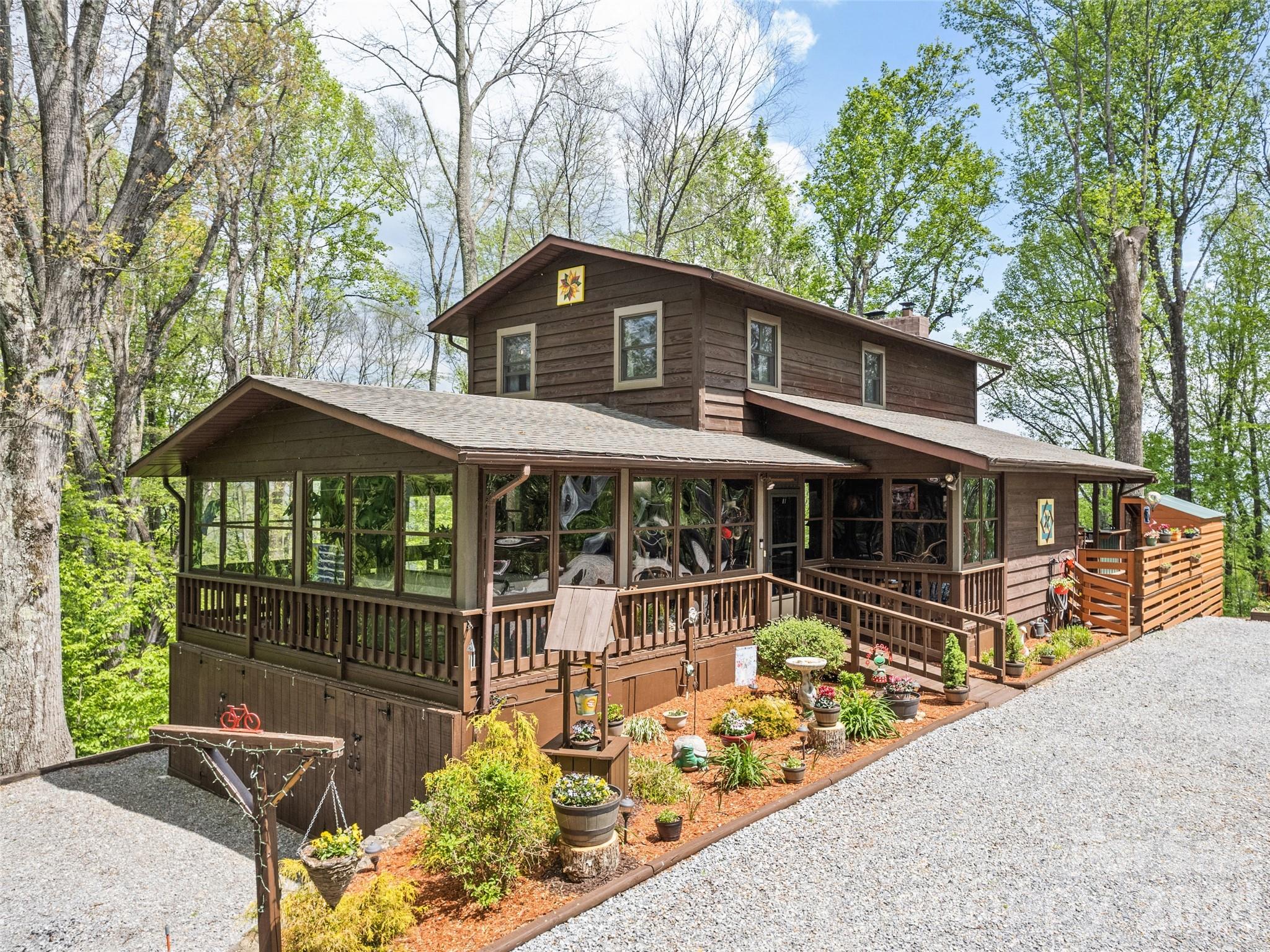 2863 Heath Peak Road Waynesville NC 28785