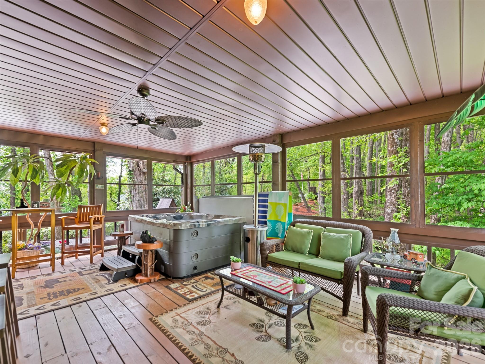 2863 Heath Peak Road Waynesville NC 28785
