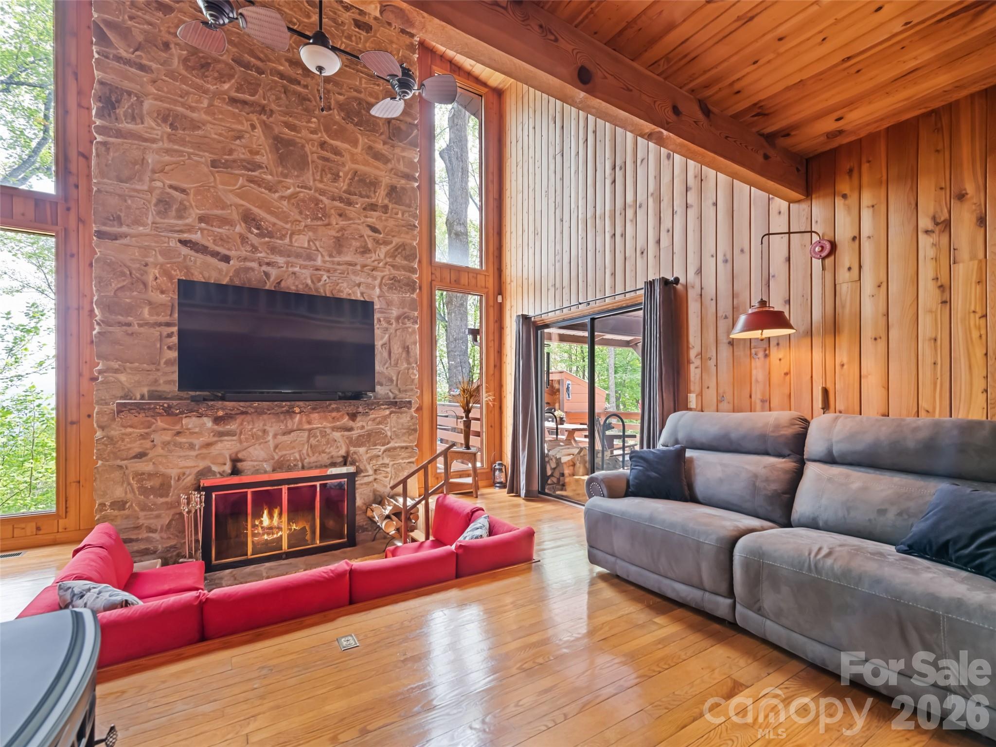 2863 Heath Peak Road Waynesville NC 28785