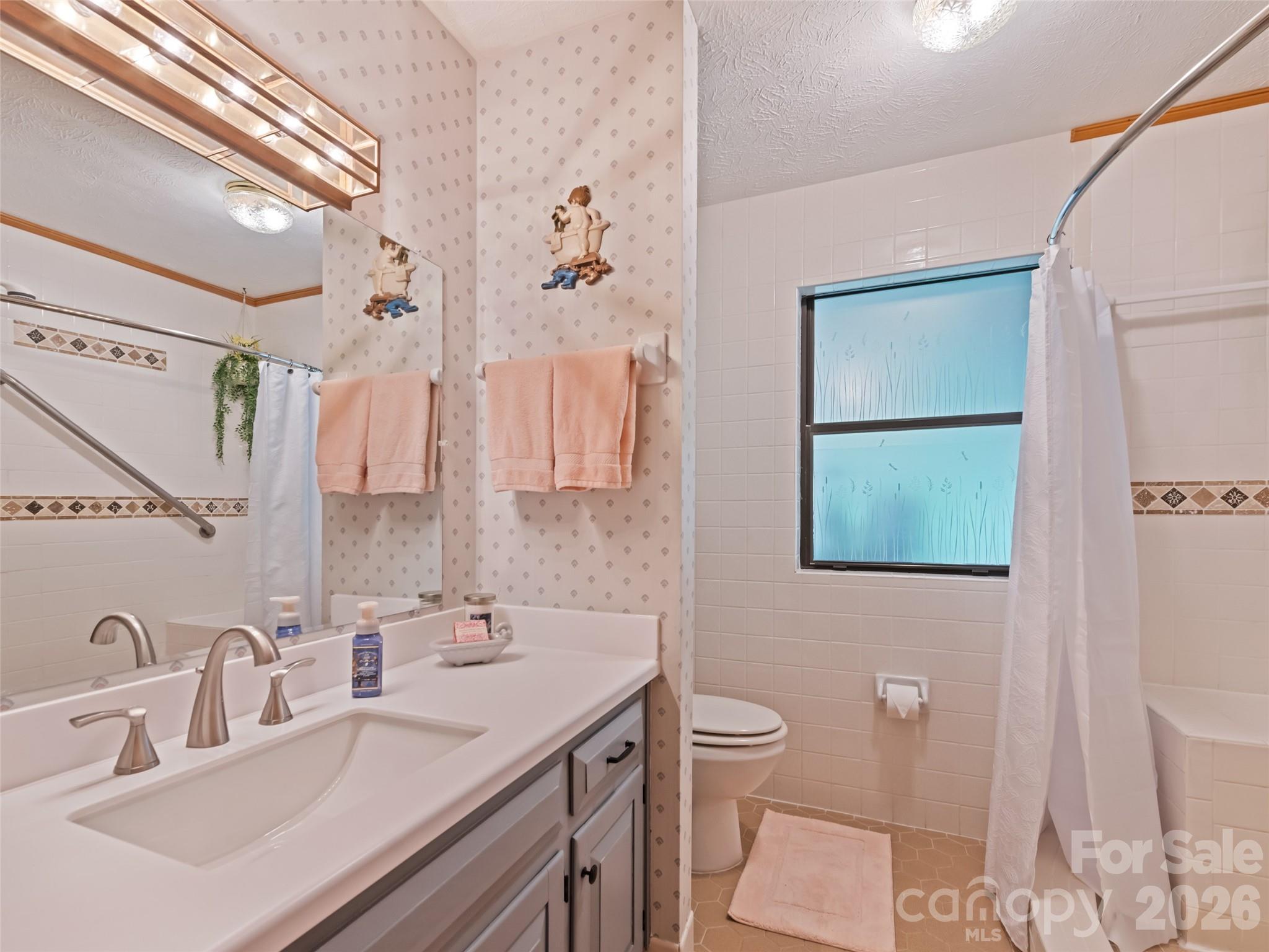 2863 Heath Peak Road Waynesville NC 28785