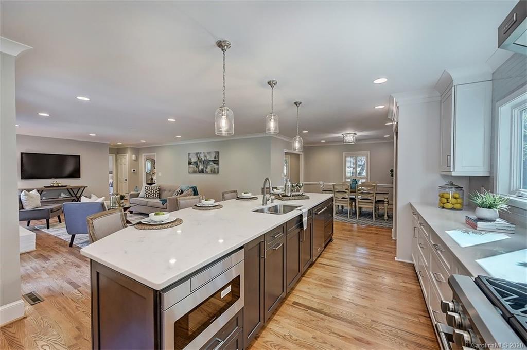 3510 Ravencliff Drive Charlotte NC 28226