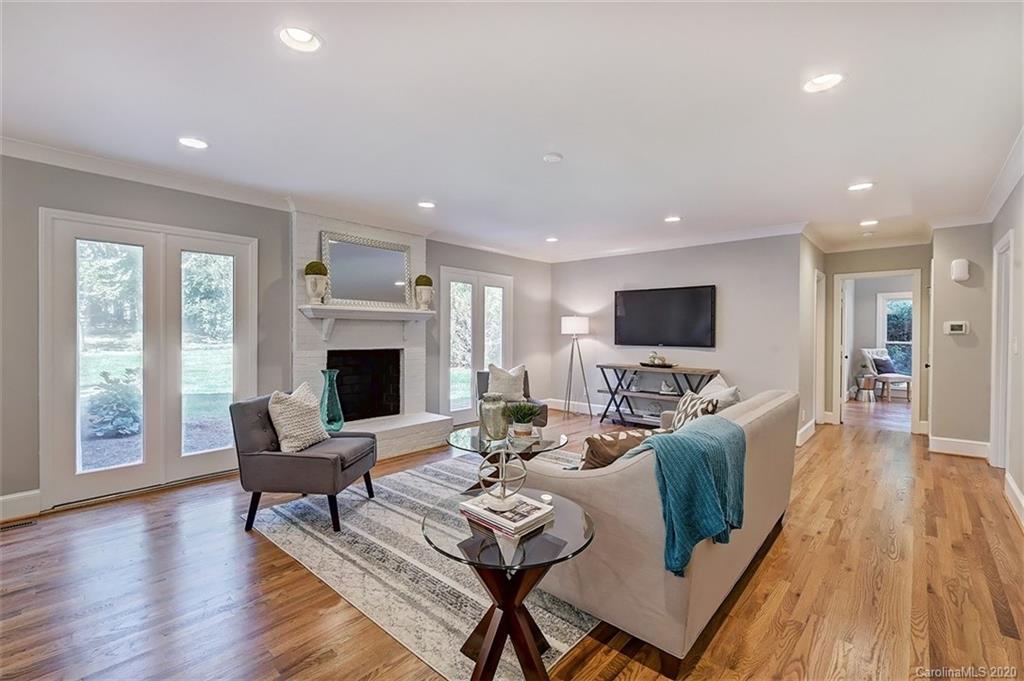 3510 Ravencliff Drive Charlotte NC 28226