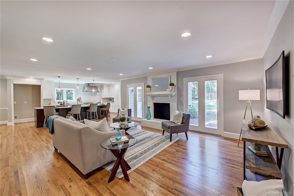 3510 Ravencliff Drive Charlotte NC 28226