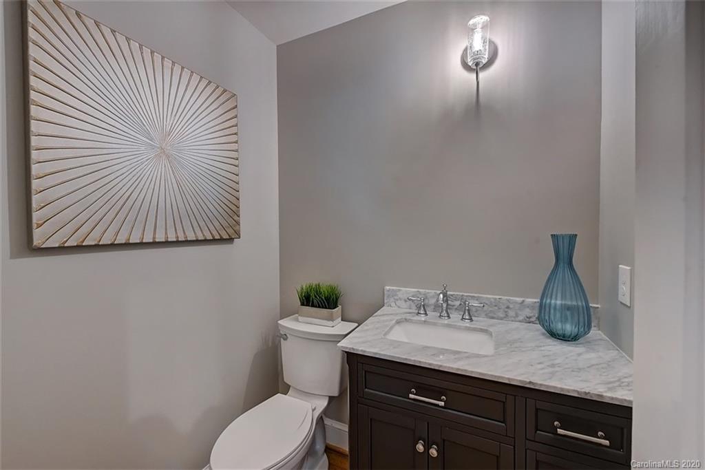 3510 Ravencliff Drive Charlotte NC 28226