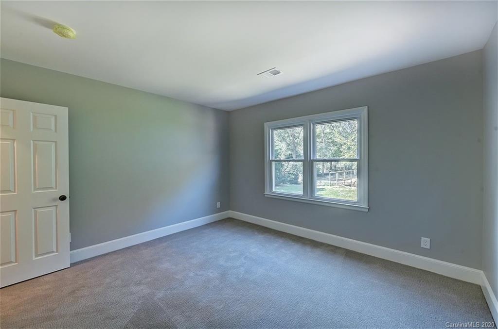 3510 Ravencliff Drive Charlotte NC 28226