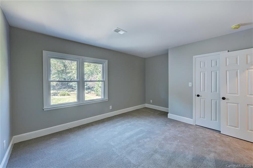 3510 Ravencliff Drive Charlotte NC 28226