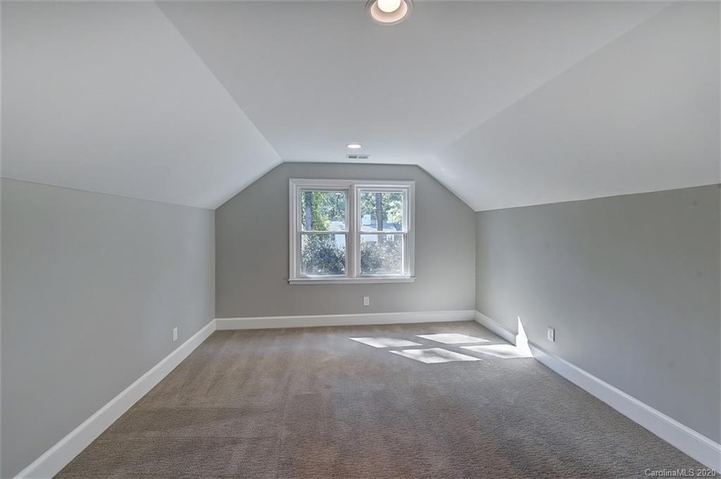 3510 Ravencliff Drive Charlotte NC 28226