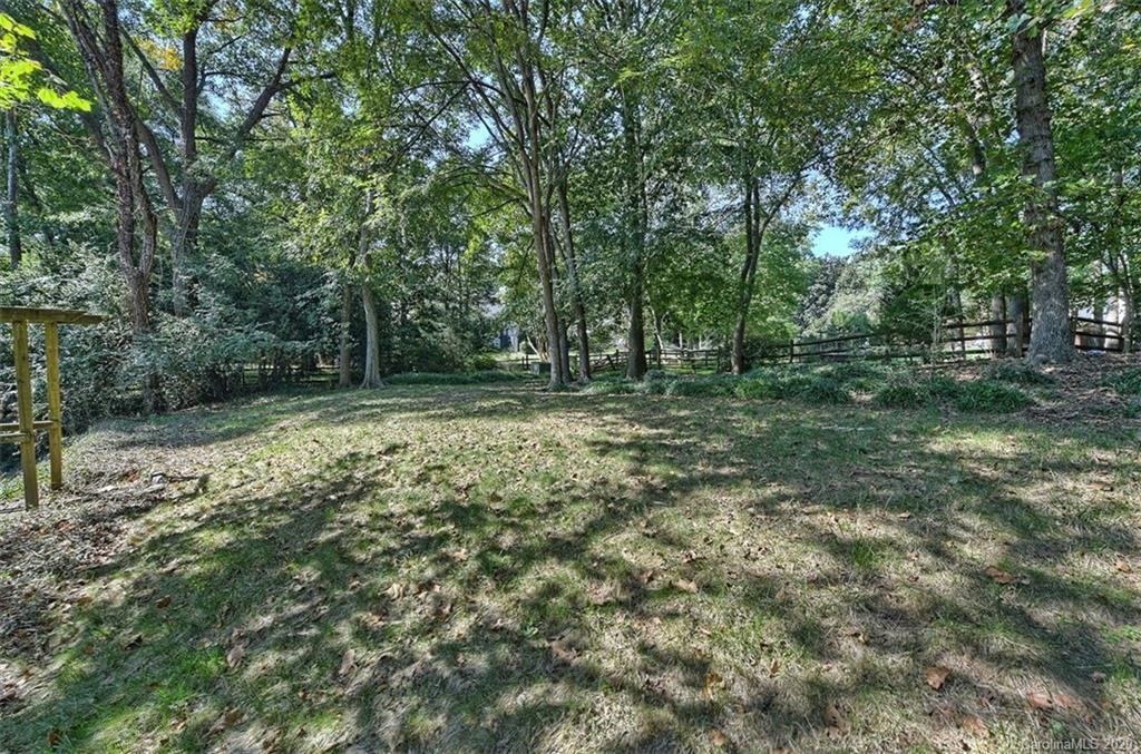 3510 Ravencliff Drive Charlotte NC 28226