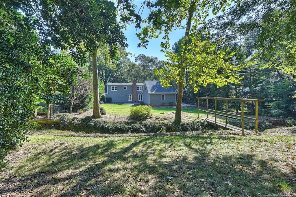 3510 Ravencliff Drive Charlotte NC 28226