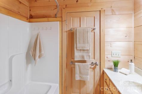 17 Aaron Way Waynesville NC 28786