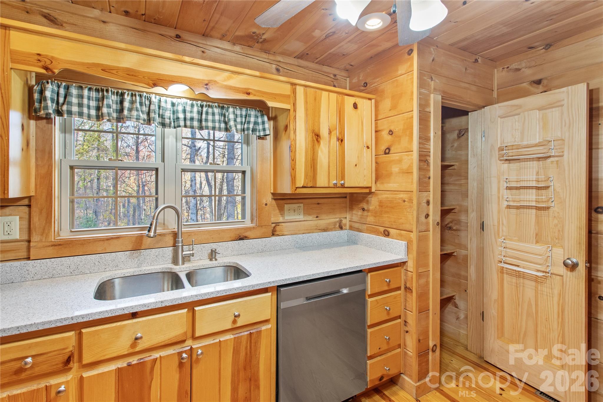 17 Aaron Way Waynesville NC 28786