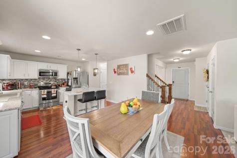 6514 Glenmoor Drive Charlotte NC 28214