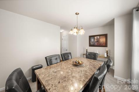 6514 Glenmoor Drive Charlotte NC 28214