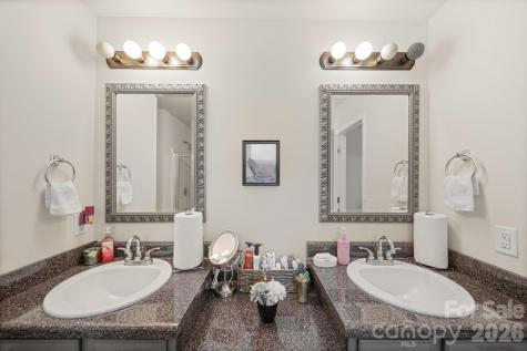 6514 Glenmoor Drive Charlotte NC 28214