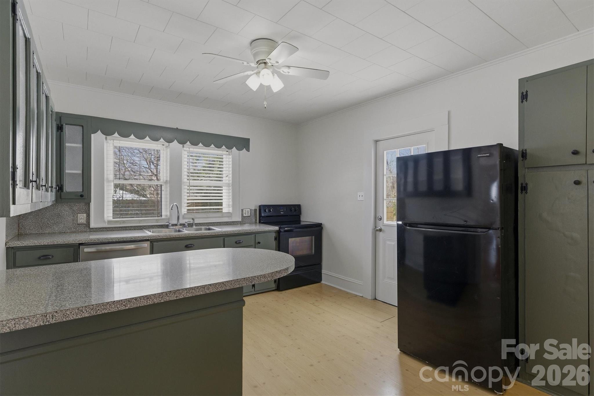112 Myrtle Street Morganton NC 28655
