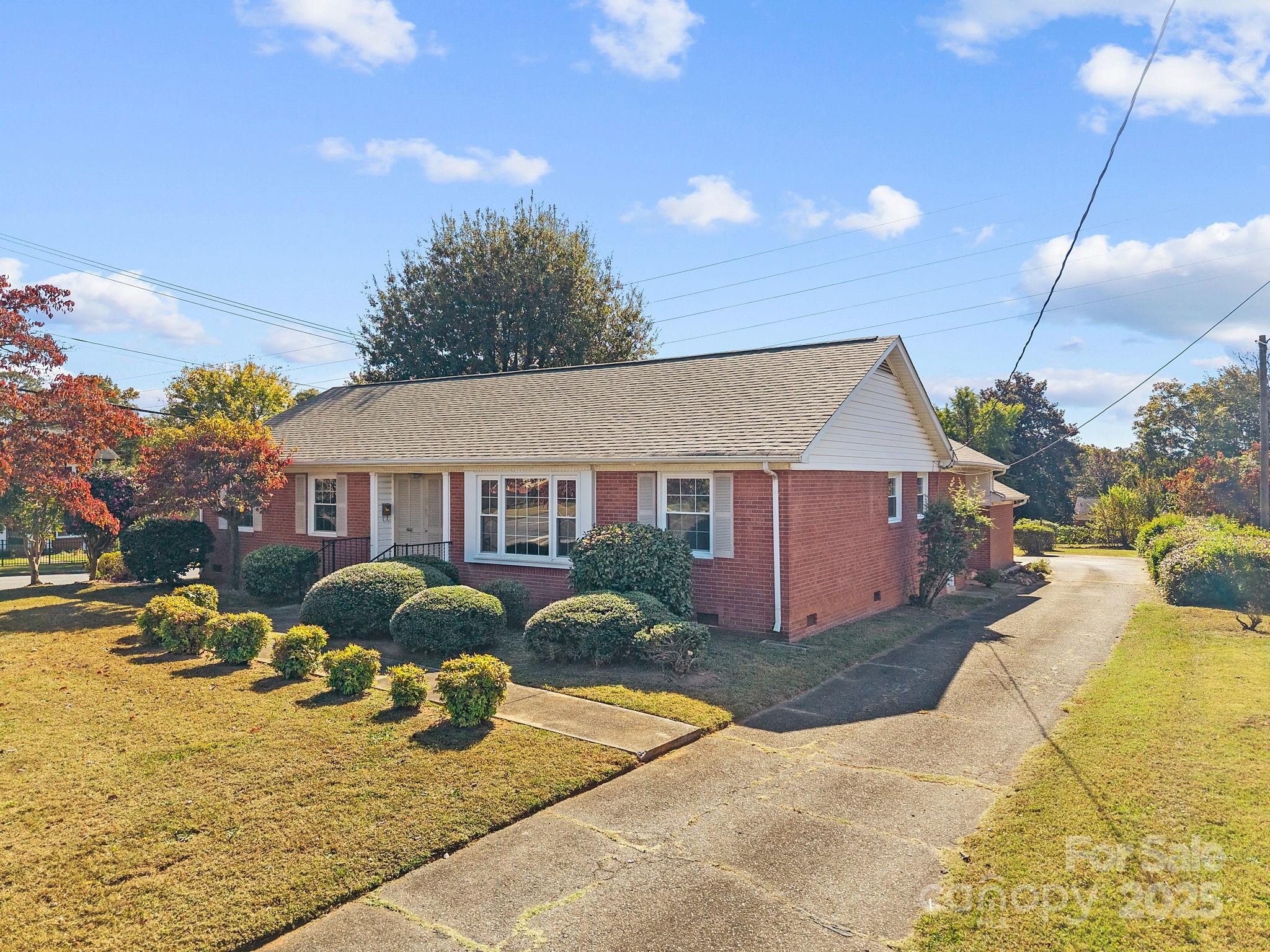 1643 Laurel Lane Gastonia NC 28054
