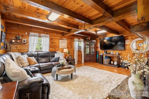 61 Honeycutt Lane Nebo NC 28761