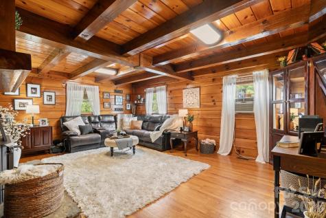 61 Honeycutt Lane Nebo NC 28761