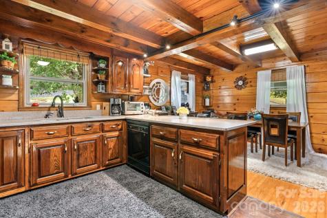 61 Honeycutt Lane Nebo NC 28761