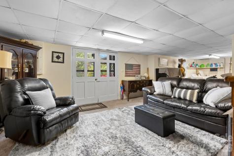 61 Honeycutt Lane Nebo NC 28761