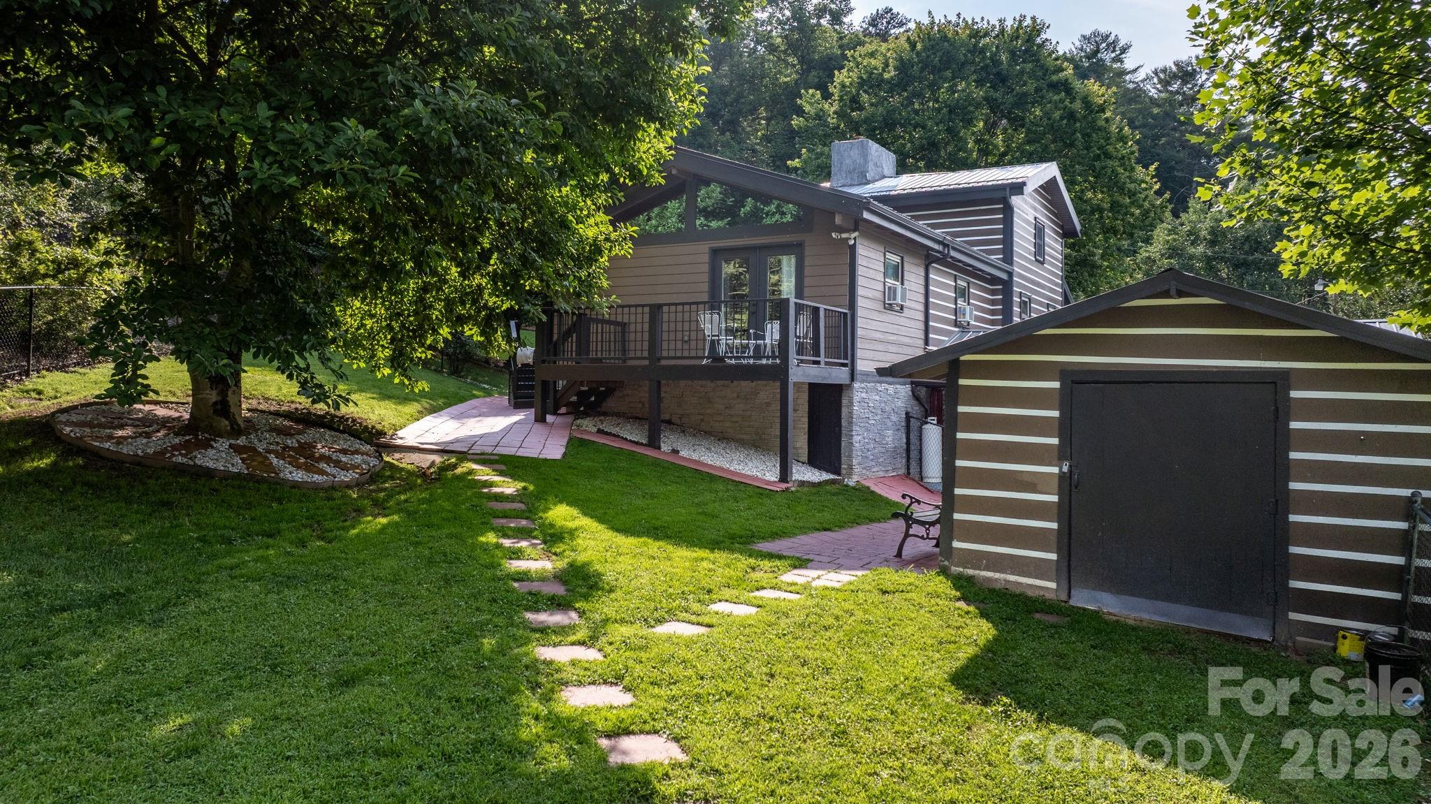 61 Honeycutt Lane Nebo NC 28761