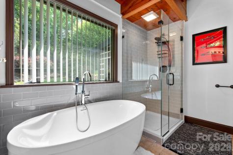 61 Honeycutt Lane Nebo NC 28761