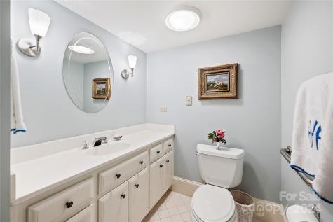 1214 Wareham Court Charlotte NC 28207