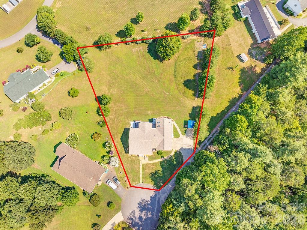 125 Ivy Meadows Drive Weaverville NC 28787