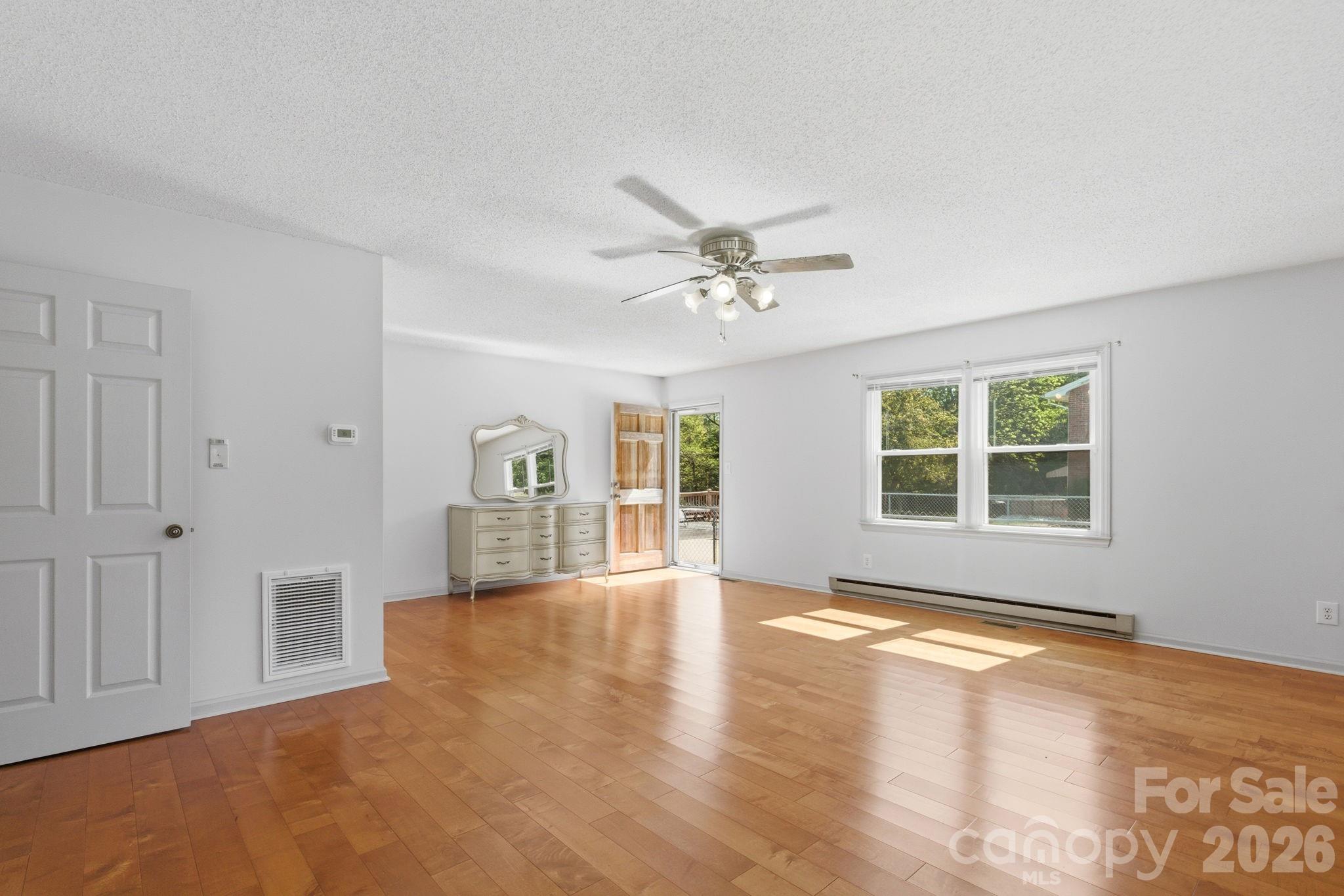 1480 21st Street NE Hickory NC 28601