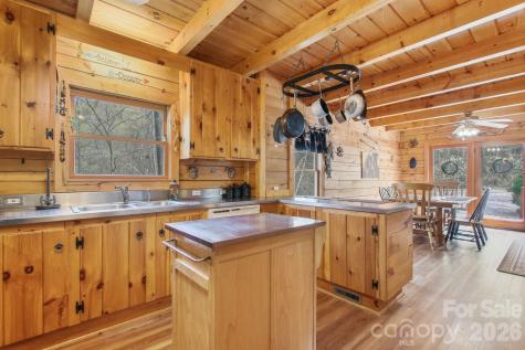 3455 Valley Drive Lenoir NC 28645