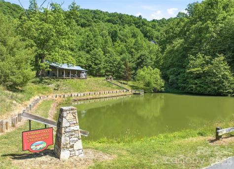 737 Traditions Way Mars Hill NC 28754