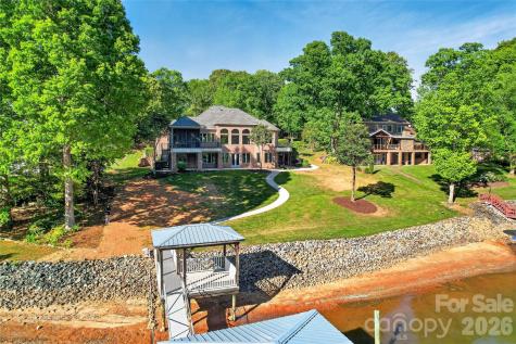 153 Plantation Drive Mooresville NC 28117