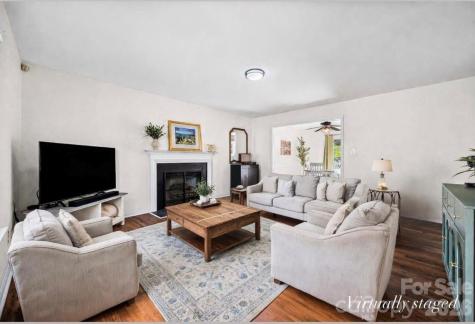 6104 Sunbridge Court Charlotte NC 28269