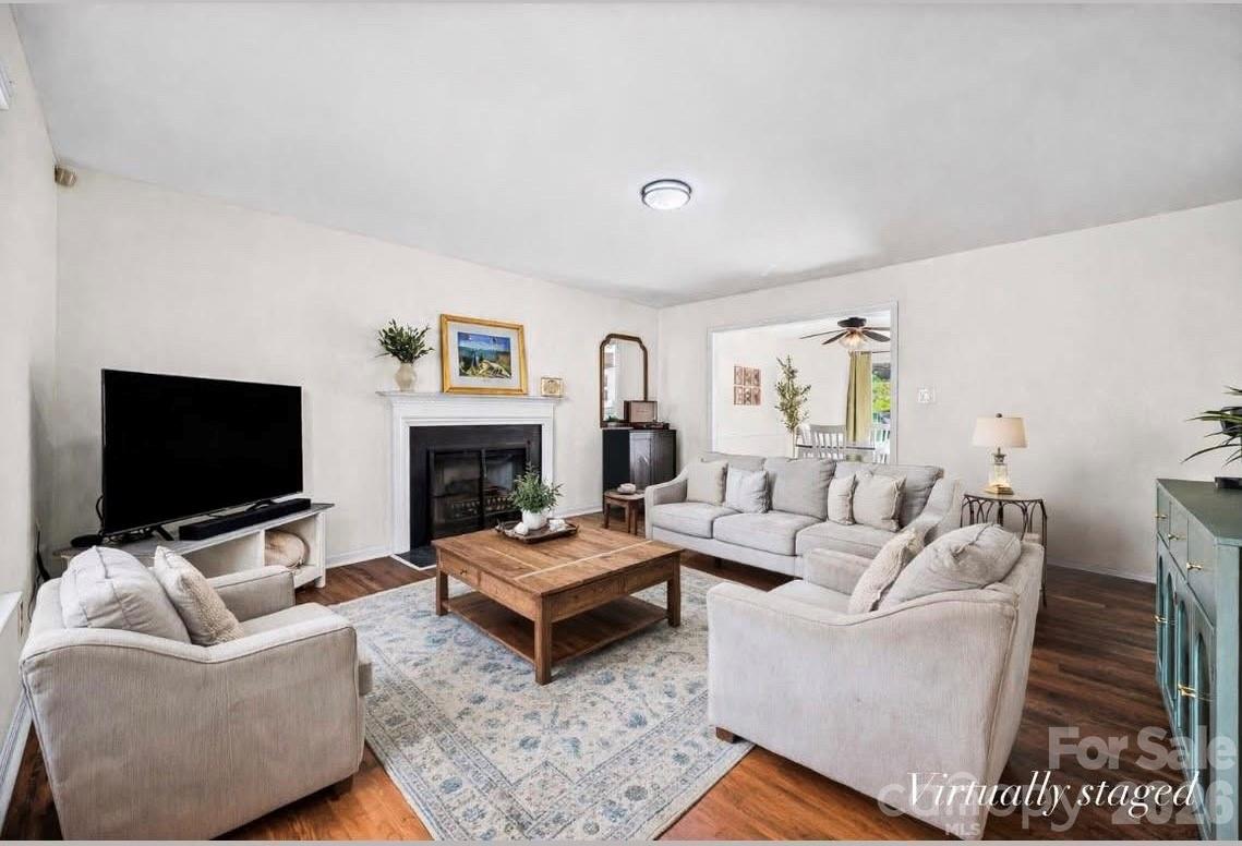 6104 Sunbridge Court Charlotte NC 28269