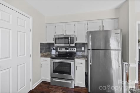 6104 Sunbridge Court Charlotte NC 28269