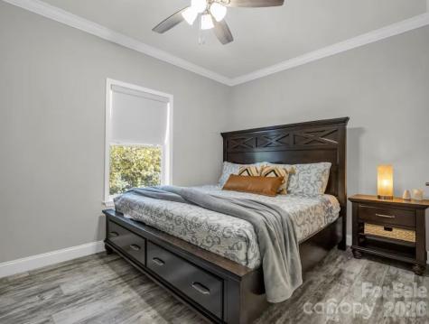 311 Charming Lane Hendersonville NC 28792