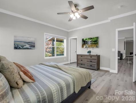 311 Charming Lane Hendersonville NC 28792